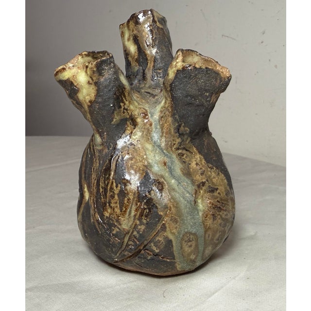 Ceramic Vintage Handmade Brutalist American Pottery Anatomical Heart Shaped Vase For Sale - Image 7 of 13