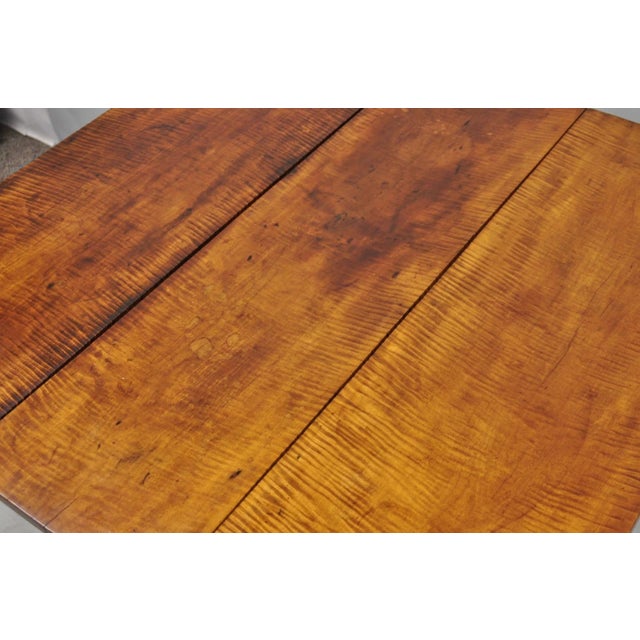 Antique American Federal Tiger Maple Narrow Drop Leaf Breakfast Dining Table For Sale - Image 12 of 18