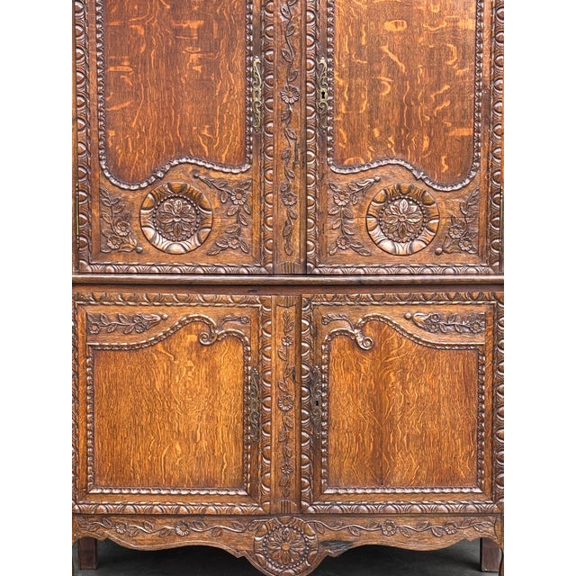 Wood 18th Century Louis XVI Oak 2-Body Buffet, Normandy, France, 1790 For Sale - Image 7 of 10