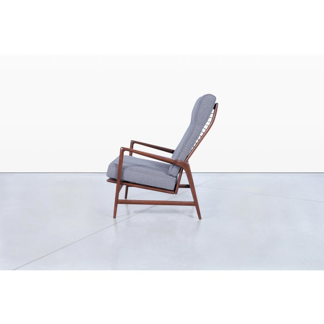 Wood 1950s Danish Modern Walnut Reclining Lounge Chair and Ottoman by Ib Kofod Larsen for Selig For Sale - Image 7 of 12