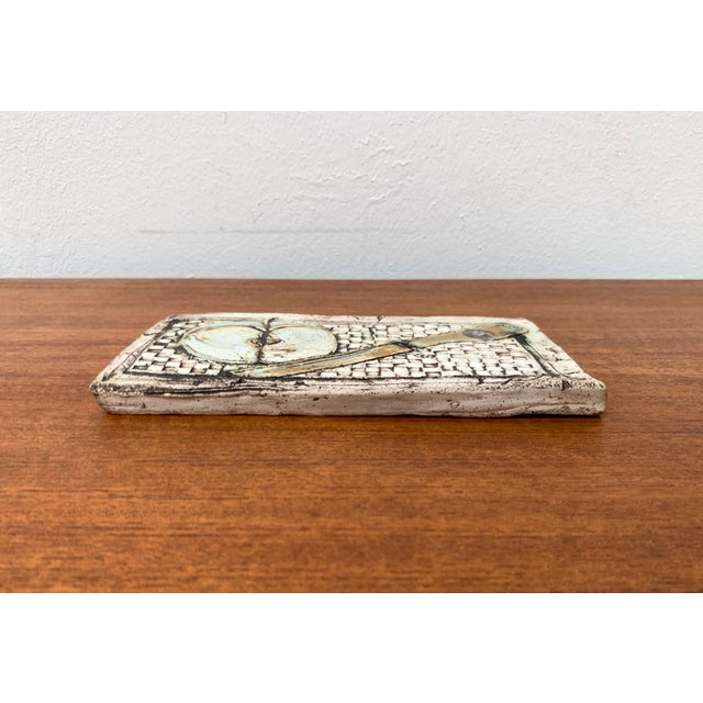 Vintage Studio Pottery Wall Plate, 1970s For Sale - Image 3 of 18