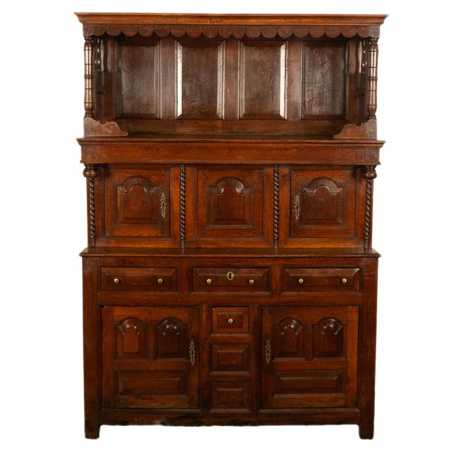 Antique Early 18th Century Carved Oak Welsh CWPWRDD Tridarn Cupboard Cabinet 1730 For Sale In Portland, OR - Image 6 of 16