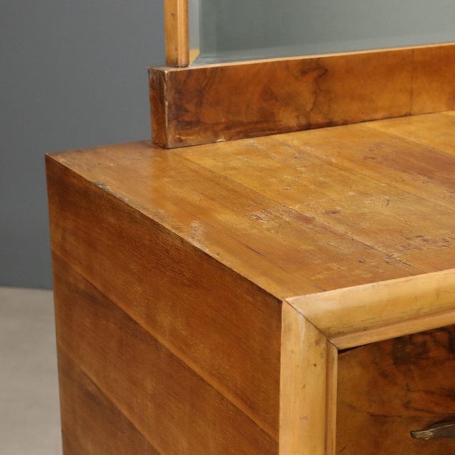 Vintage Chest of Drawers in Burl Walnut and Brass, Italy, 1940s For Sale - Image 4 of 11