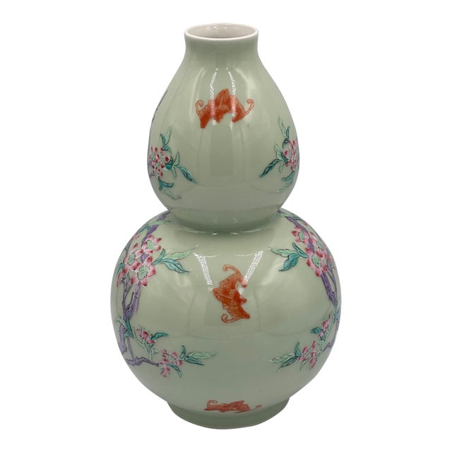 Qing Dynasty Chinese Porcelain Double-Gourd Celadon Vase Qianlong Seal For Sale