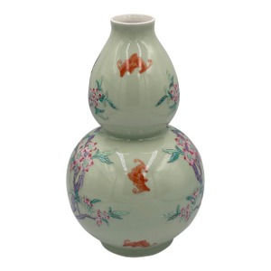 Qing Dynasty Chinese Porcelain Double-Gourd Celadon Vase Qianlong Seal