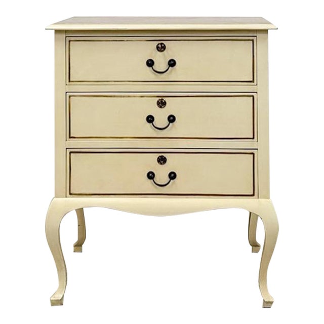 Beige Vintage Provincial Chest of Three Drawers Storage Wood Dresser Lock/Keys For Sale