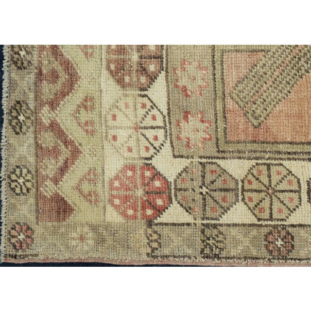 Turkish Vintage Rug 4'4" x 8' #17805 For Sale - Image 4 of 8