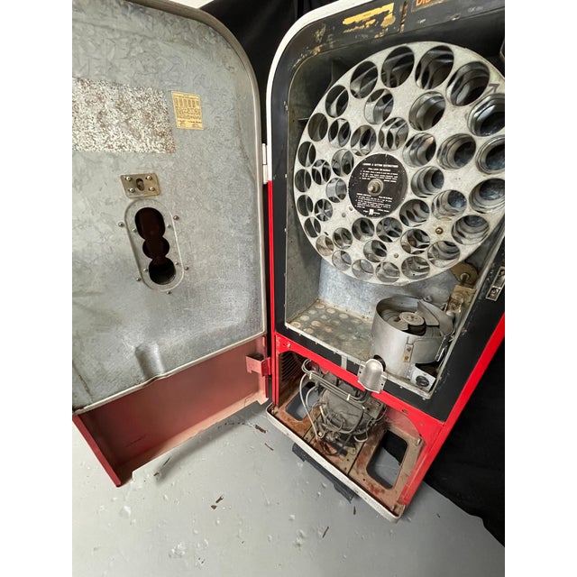 Red 1955 Vendo 39 Coca Cola Machine For Sale - Image 8 of 18