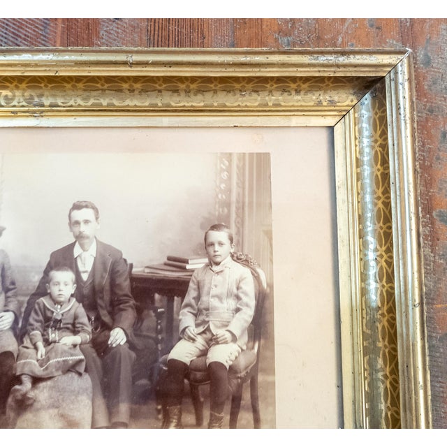 19th Century American Victorian Stenciled Lemon Gold Frame With Family Photo For Sale In New York - Image 6 of 10