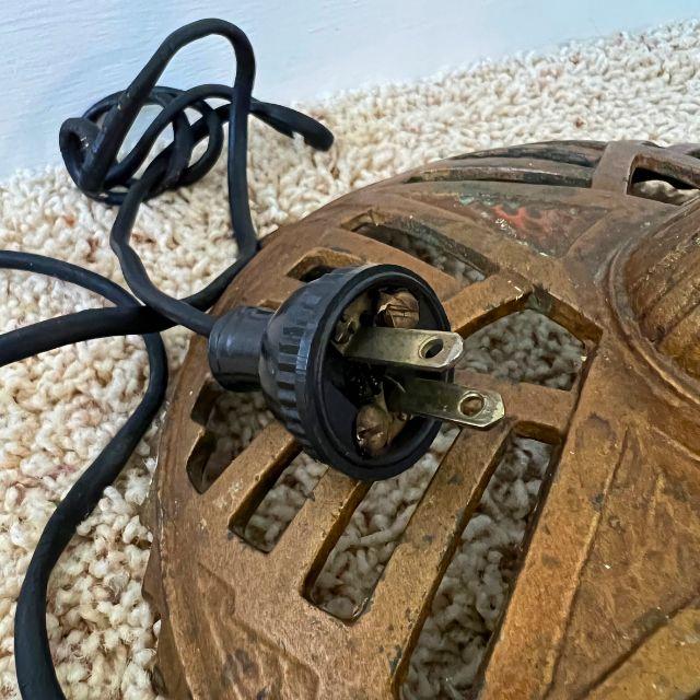 1920s Art Deco, Skyscraper, Cast Iron Floor Lamp For Sale - Image 12 of 12