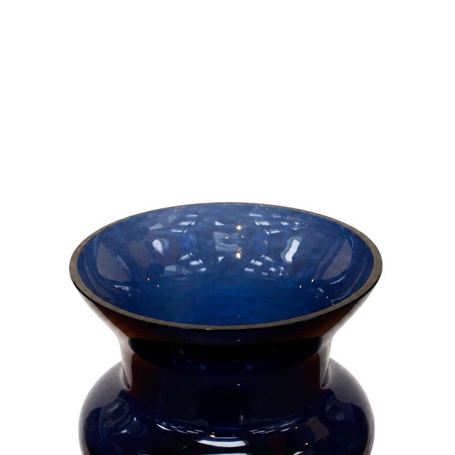 Italian Sculptural Blue Murano Glass Vase with Clear Glass Base, 1970s For Sale - Image 4 of 5