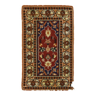 Vintage European Rug - 03'00 X 4'10 For Sale