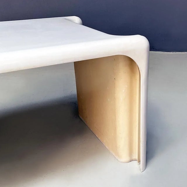 1970s Italian Modern Plastic Side Table attributed to Giotto Stoppino for Elco Scorze, 1970s For Sale - Image 5 of 13