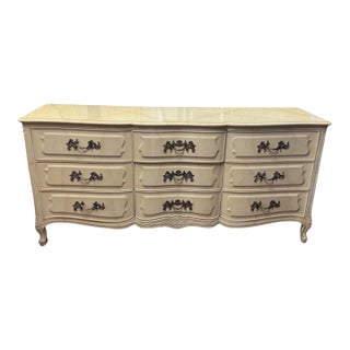 Henredon French Provincial 9-Drawer Dresser in Professionally Lacquered Goatskin Finish For Sale
