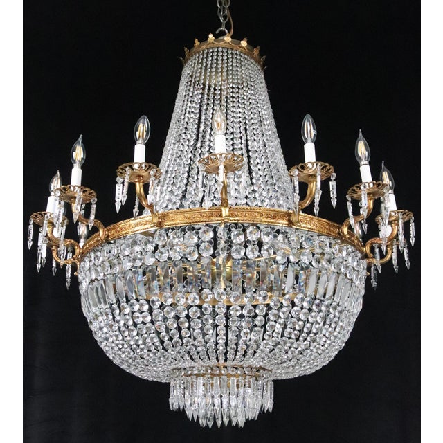 Traditional Mid 20th Century Large Scale Empire Crystal & Brass Basket Chandelier For Sale - Image 3 of 15