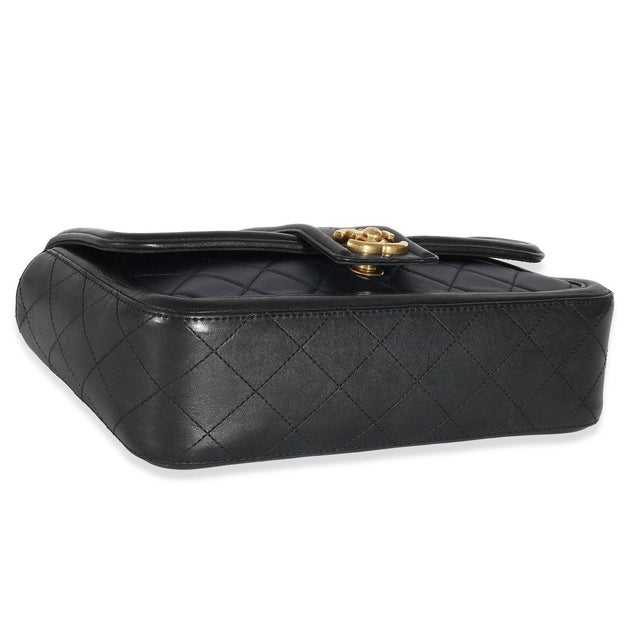Navy Black Quilted Lambskin Medium Elegant CC Flap Bag For Sale In New York - Image 6 of 9