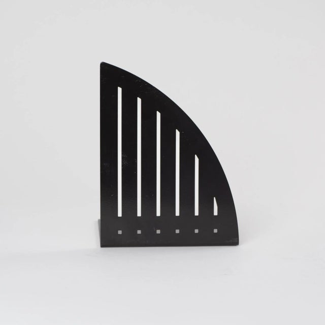 Vintage Black Metal Triangular Grill Bookend Pair - Spectrum Designs Cleveland For Sale - Image 4 of 11