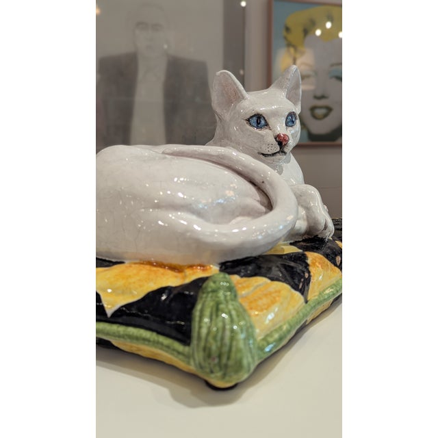 Ceramic Cat on Harlequin Pillow | 1970s Italian For Sale In San Francisco - Image 6 of 9