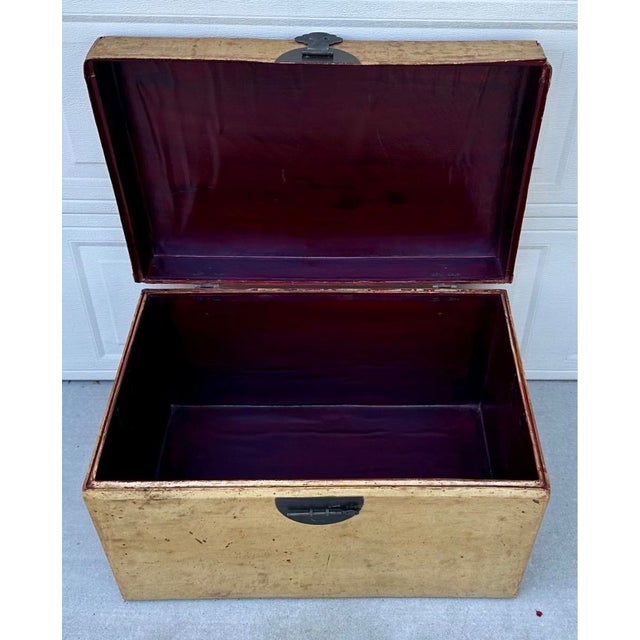 Late 19th Century Chinese Vellum / Parchment Trunk With Original Red Pigskin Interior & Key For Sale - Image 18 of 18