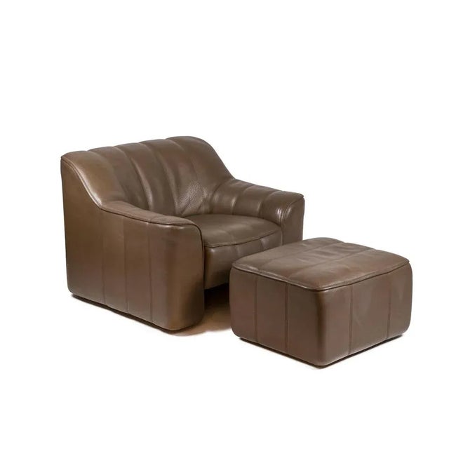 Set of Armchair and Ottoman in Leather, 1970s For Sale - Image 11 of 11