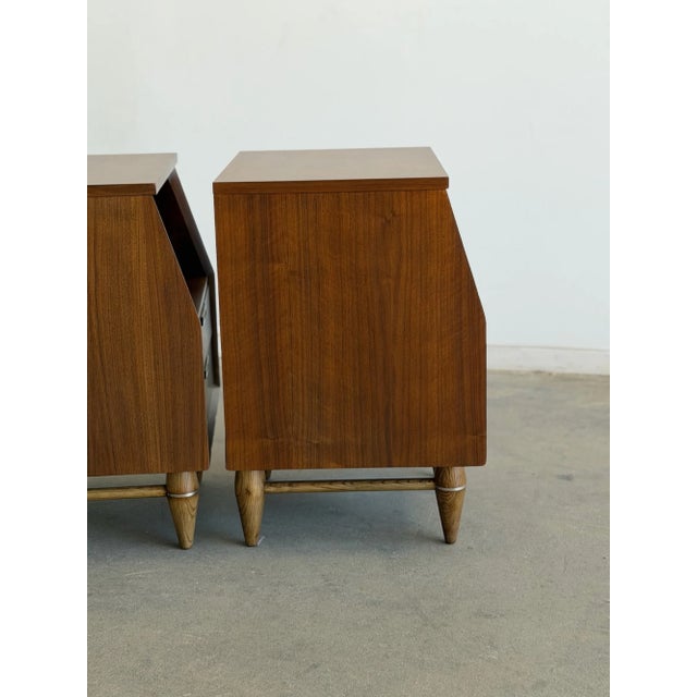 Vintage Broyhill Nightstands Pair For Sale - Image 14 of 15