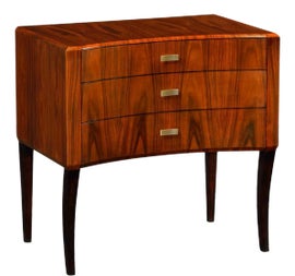 Example of New & Custom Jonathan Charles