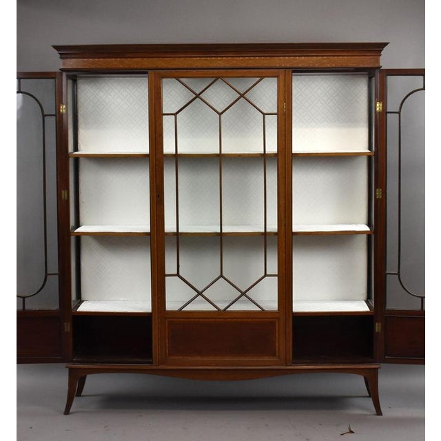 Edwardian Mahogany Inlaid Display Cabinet, 1910 For Sale - Image 9 of 13