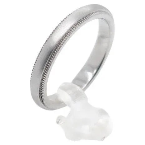 Modern Vintage Tiffany & Co. Platinum Band Ring Size 5.5 For Sale - Image 3 of 8