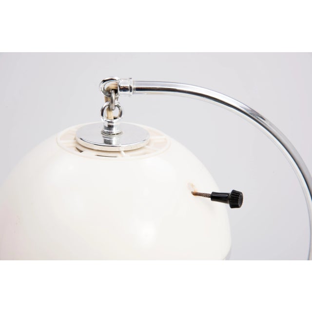 Metal Mid Century Globe Desk Table Lamp After Reggiani Chrome Plastic 1970s For Sale - Image 7 of 9