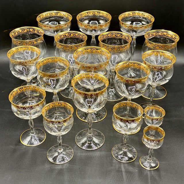 French Belle Époque Hand-Blown and Hand-Gilded Glass Champagne Coupes, Wine, Port and Liqueur Glasses, 1900s, Set of 18 For Sale - Image 3 of 18
