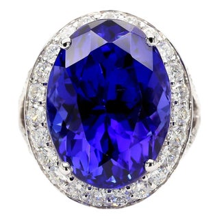 18.06 Carat Aaaa Tanzanite 18k White Gold Split Shank Ring, Size 5.25 For Sale