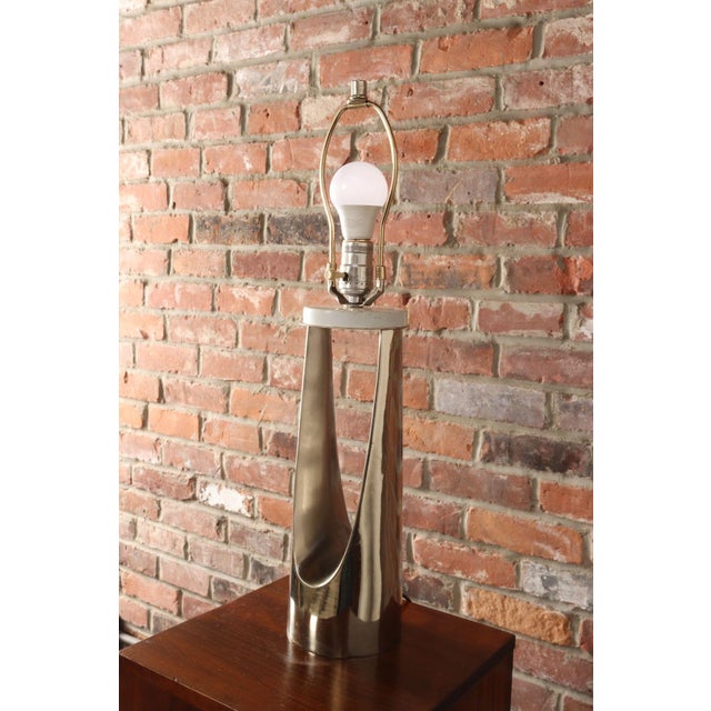 Laurel Lamp Company Mid-Century American Modern Chrome Hairpin / Wishbone Table Lamp by Laurel For Sale - Image 4 of 18