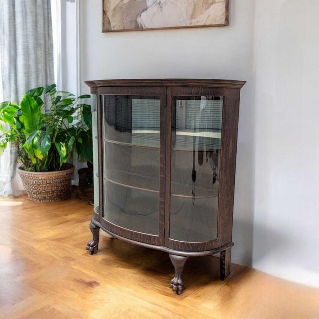 Wood Vintage Curved Glass Bow Front China Cabinet With Claw Feet, Early 20th Century For Sale - Image 7 of 18