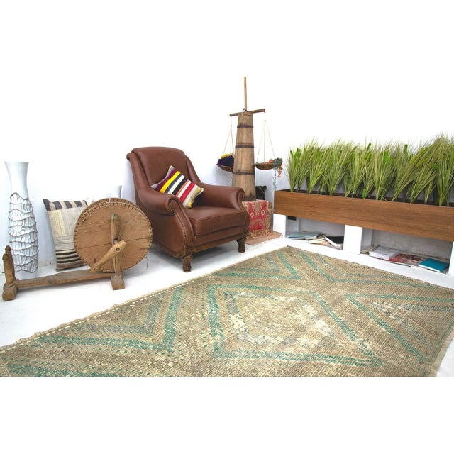 1960s 1960s Vintage Embroidered Washed Out Cotton Kilim- 4′10″ × 7′5″ For Sale - Image 5 of 6