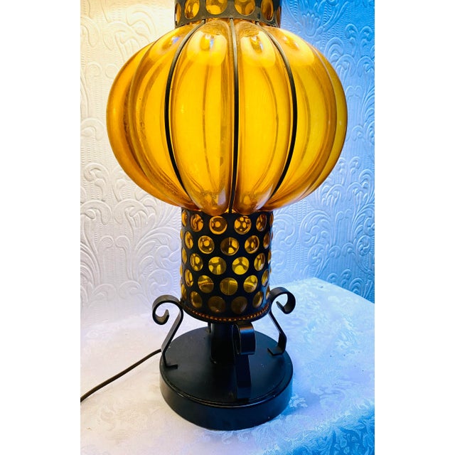 1960s Mid-Century Amber Murano Caged Glass Lamp Attributed to Seguso For Sale - Image 6 of 12