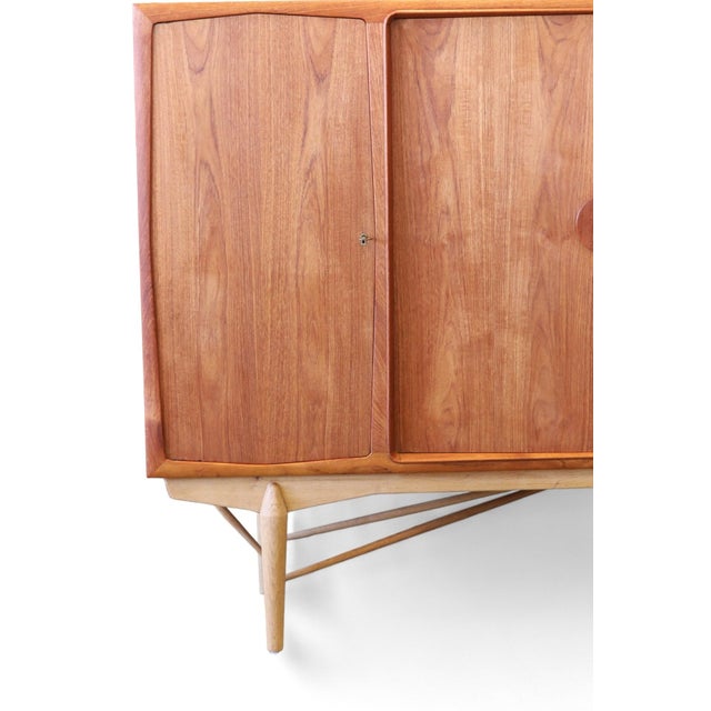 Danish Cabinet in Teak and Oak, 1960s For Sale - Image 13 of 18