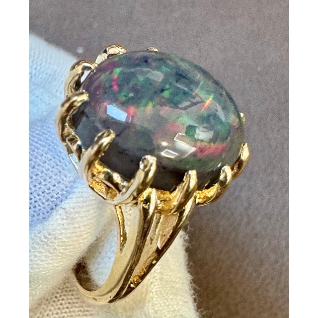 5 Ct Oval Shape Black Australian Opal Cocktail Ring 14 Kt Yellow Gold , Unisex For Sale - Image 17 of 18