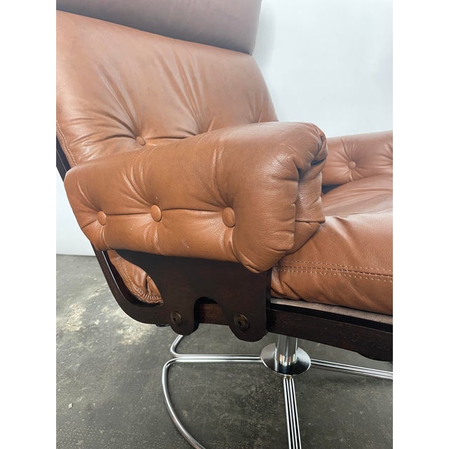 Swivel Armchair in Light Brown Leather by Bruno Mathsson for Dux, 1960s For Sale - Image 13 of 14