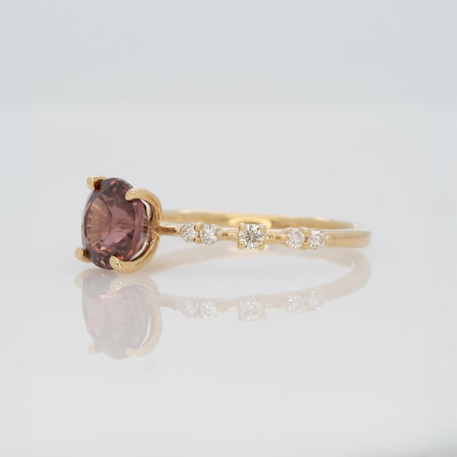 2020s 2.3Ct Red Zircon Ring With Earth Mined Diamonds Accents: Solid 14k Gold, Size 6.75 For Sale - Image 5 of 8