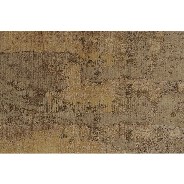 Textile Rug & Kilim’s Modern Rug in Gold, Beige-Brown and Grey Abstract Pattern For Sale - Image 7 of 8