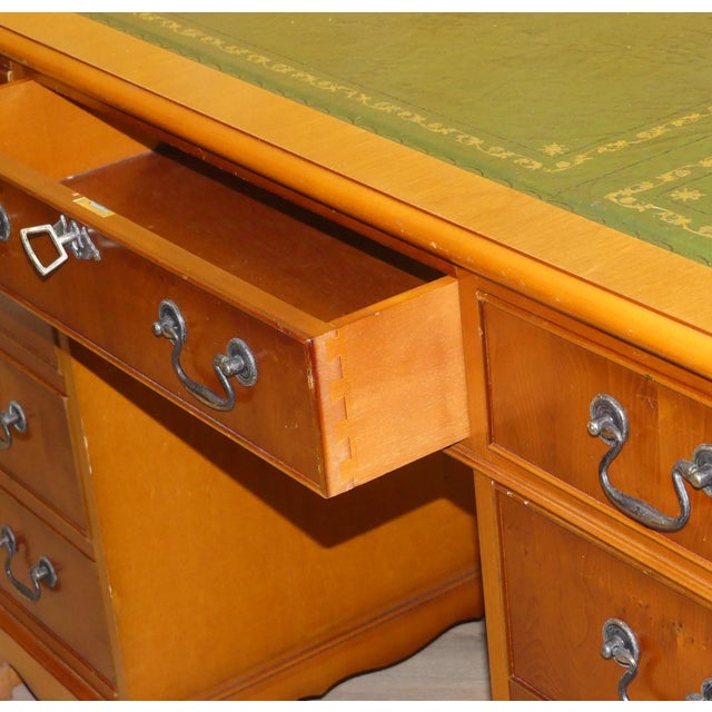 Edwardian English Desk in Yew Wood and Green Embossed Leather Top, 1960s For Sale - Image 11 of 16