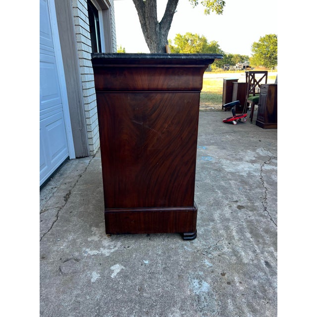 Mid 19th Century French 19th Century Louis Philippe Flame Mahogany Marble Top Commode For Sale - Image 5 of 12