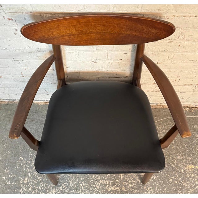 Set of 6 Mid-Century Walnut Dining Chairs by Stanley For Sale In New York - Image 6 of 16