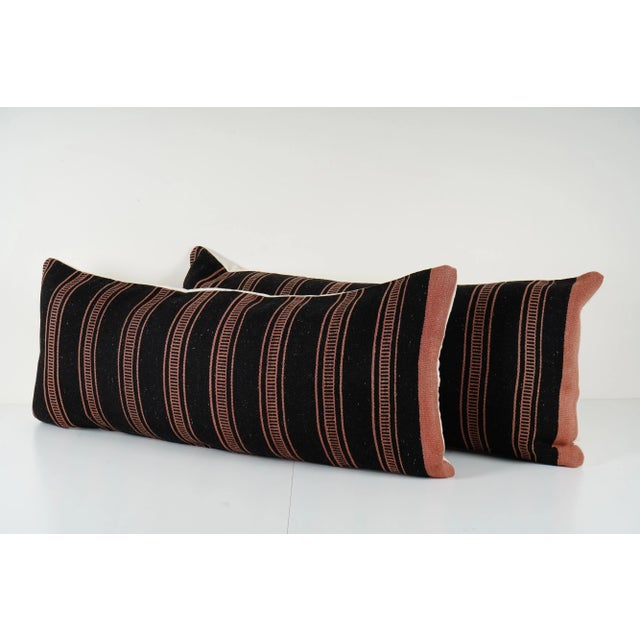 Mid-Century Modern Striped Turkish Kilim Pillow Cover - A Pair For Sale - Image 3 of 4