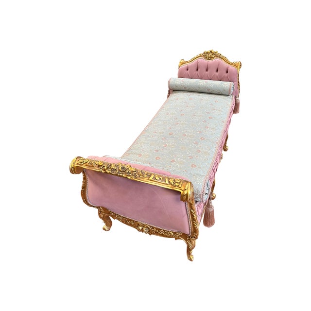 French French Louis XV Style Settee With Ornate Hand Carvings and Tufted Seat For Sale - Image 3 of 9