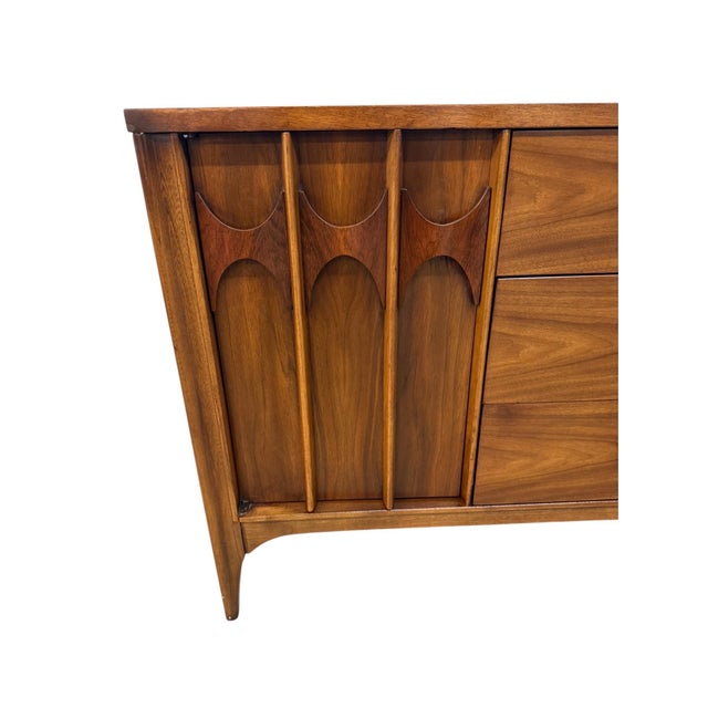 Mid-Century Modern Mid-Century Modern Kent Coffey Perspecta 12-Drawer Walnut Dresser - Refinished For Sale - Image 3 of 11