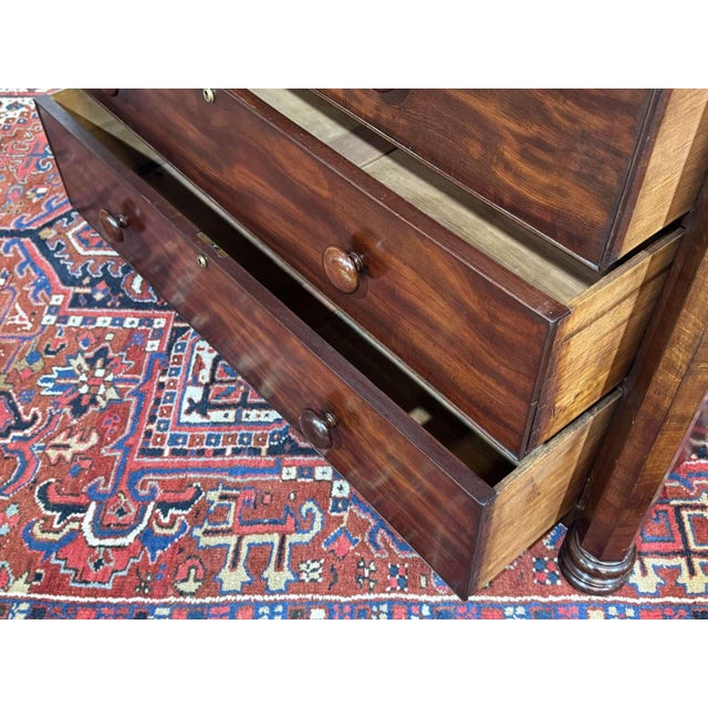 19th Century Victorian Mahogany Chest of Drawers For Sale - Image 14 of 18