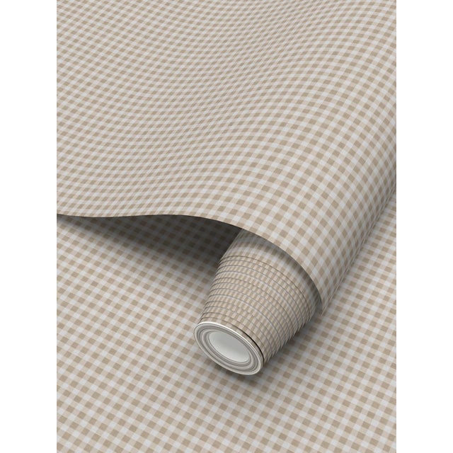 Austen Gingham Small Check Traditional Wallpaper – Linen Tan Sample For Sale - Image 4 of 7