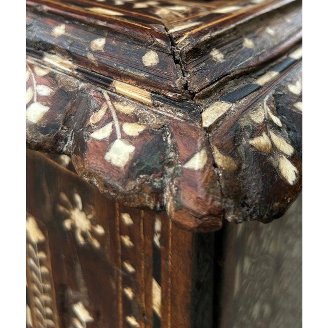 Superb 19th Century Anglo-Indian Rosewood Cabinet, Intricate Ebony Inlay For Sale - Image 17 of 18