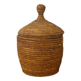 Antique Alaskan Yupik Lidded Grass Basket - Handwoven Vessel, 19c For Sale